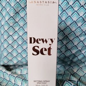 Anastasia Beverly Hills Dewey Set Setting Spray